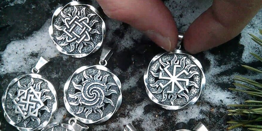 Riqueza atraindo amuletos de prata eslavos